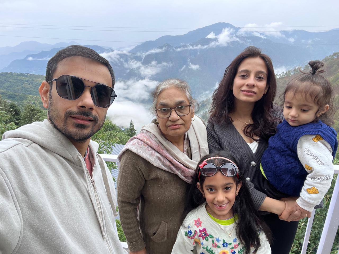 photo 6312259134115924004 y